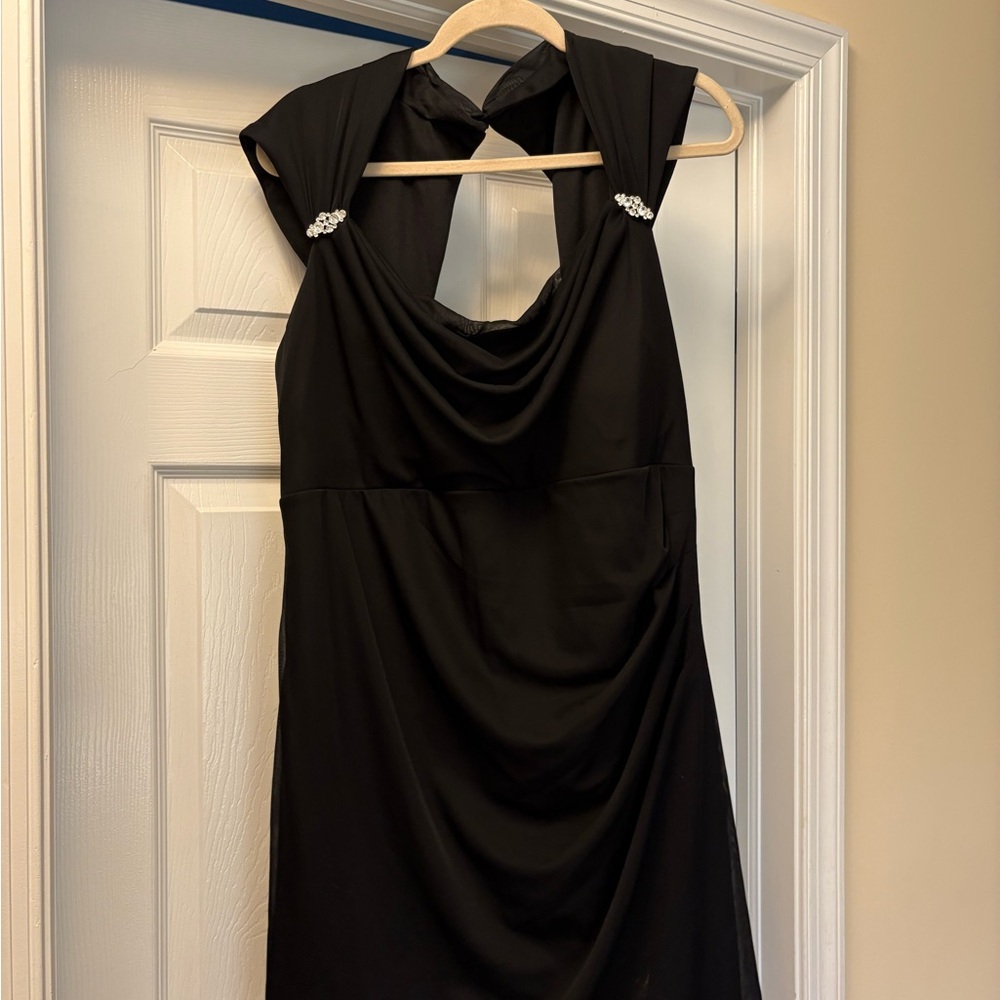 Scarlett Elegant Black upper cut out back Dress, size 1x